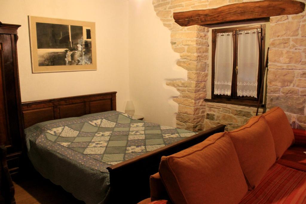 Apartments Mestri Ґрожнян Номер фото